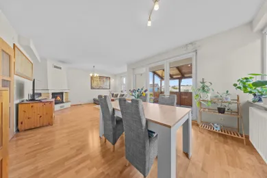 Na predaj 5-izbový dom, 187 m², Trenčín, Hanzlikovská