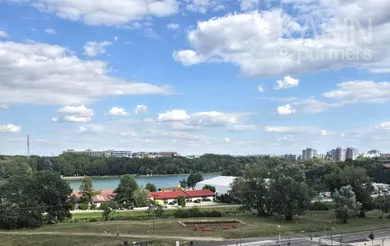 Na prenájom 1-izbový byt, 35 m², Bratislava-Petržalka, Šintavská