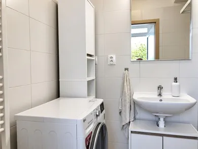 Na prenájom 1-izbový byt, 35 m², Pezinok, Myslenická