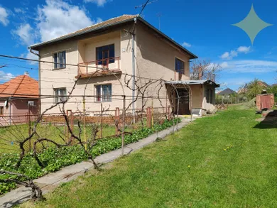 Na predaj 5-izbový dom, 95 m², Lesenice