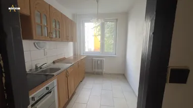 Mieszkania na sprzedaż, 3-pokojowe, Kysucké Nové Mesto · €174 900