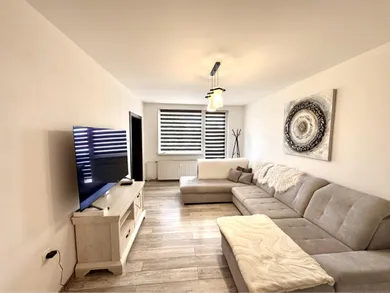 Na predaj 3-izbový byt, 61 m², Močenok