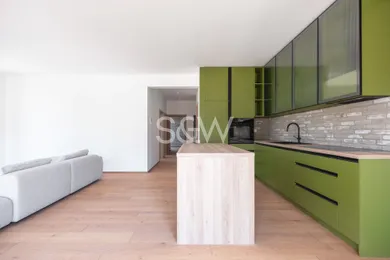 Na predaj 4-izbový byt, 103 m², Bratislava-Nové Mesto, Bellova
