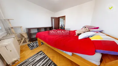 Na predaj 4-izbový byt, 97 m², Lučenec