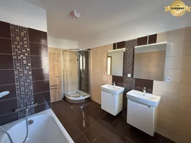 Na prenájom 3-izbový byt, 80 m², Poprad, Hviezdoslavova