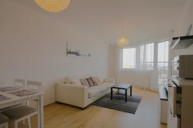 Na prenájom 2-izbový byt, 59 m², Bratislava-Ružinov, Jégého