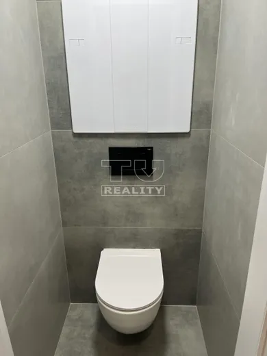 Na predaj 2-izbový byt, 57 m², Dubnica nad Váhom