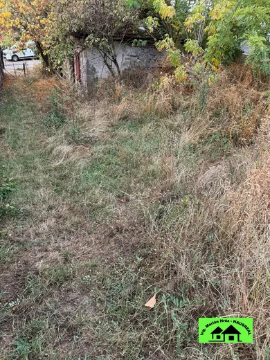 Na predaj pozemok, Levice, Hlboká