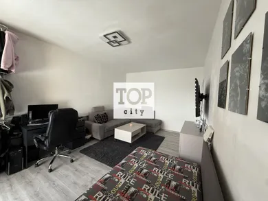 Na predaj 3-izbový byt, 58 m², Poprad, -