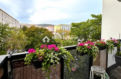 Квартири в оренду, 4-кімнатні, Bratislava-Nové Mesto · €1 300