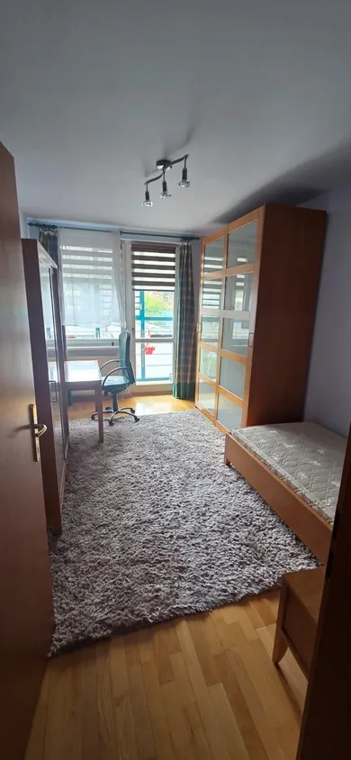 Na prenájom byt v Bratislava-Nové Mesto · €1 600 · Čiastočná rekonštrukcia