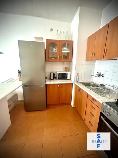 Na prenájom byt v Bratislava-Vrakuňa · €650 · Čiastočná rekonštrukcia