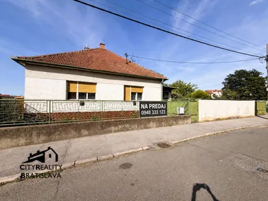 Domy na predaj 3-izbový, Malacky · €225 000