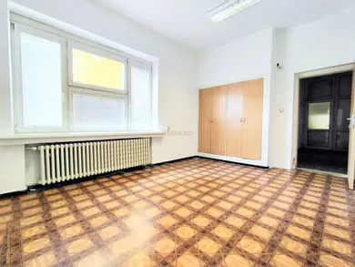 Комерційні приміщення в оренду, Bratislava-Staré Mesto · €1 339