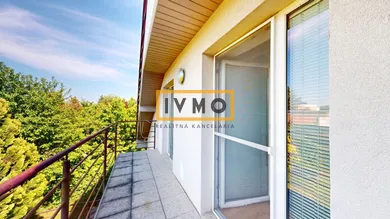 Na predaj 5-izbový dom, 180 m², Bratislava-Vrakuňa, Ostružinová