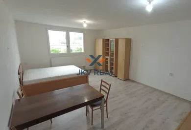 Kiadó lakások, 1-szobás, Poprad · €390