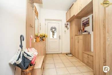 Na predaj 3-izbový dom, 125 m², Adamovské Kochanovce, Adamovce