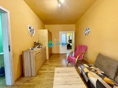 Na predaj 3-izbový byt, 71 m², Komárno, neuvedená