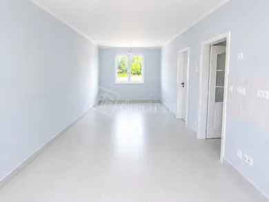 Na predaj 2-izbový byt, Tomášikovo