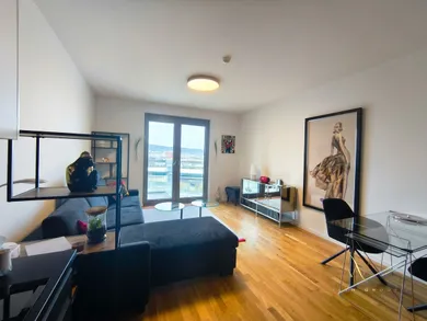 Na prenájom 1-izbový byt, 38 m², Bratislava-Staré Mesto, Bottova