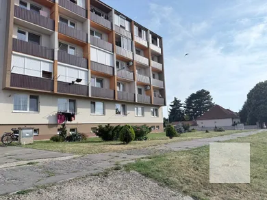 Mieszkania na wynajem, 1-pokojowe, Šaľa · €400