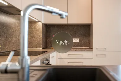 Na prenájom 3-izbový byt, 77 m², Bratislava-Nové Mesto, Tupého