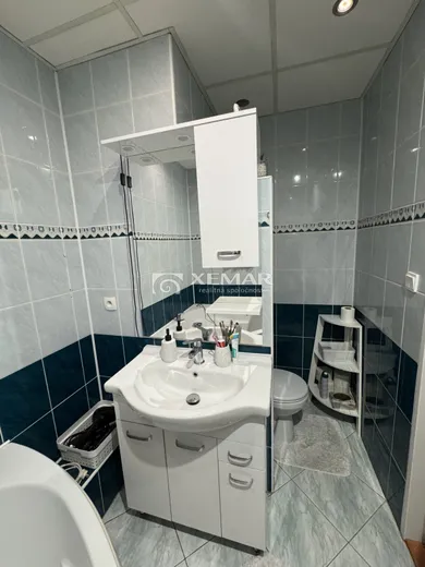Na predaj 3-izbový byt, 63 m², Banská Bystrica