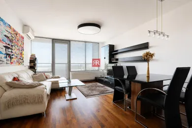 Na prenájom 3-izbový byt, 75 m², Bratislava-Nové Mesto, Bajkalská