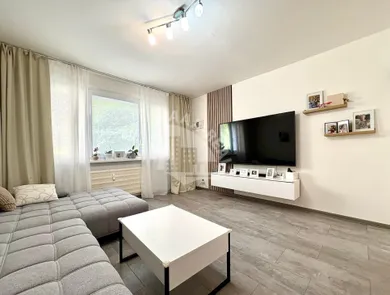 Mieszkania na sprzedaż, 4-pokojowe, Banská Bystrica · €228 000