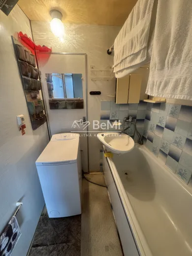 Na predaj 3-izbový byt, 78 m², Nitra, Sitnianska