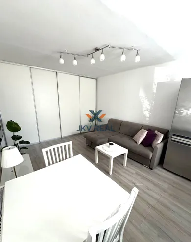Byty na prenájom 2-izbový, Nitra · €570
