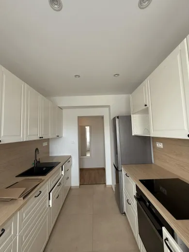 Apartments for sale, 4-room in Vrbové · €179,000