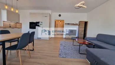 Kiadó lakások, 2-szobás, Nové Zámky · €670