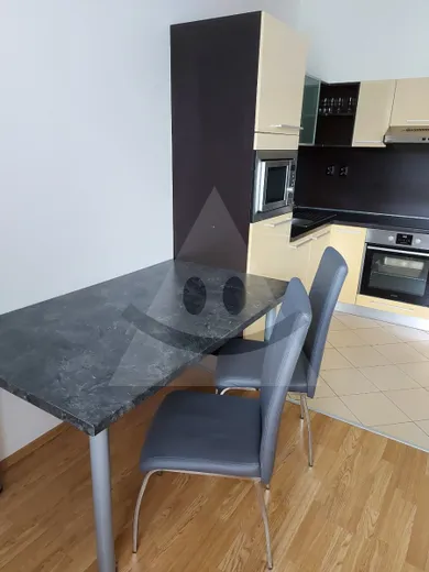 Na prenájom 1-izbový byt, 44 m², Žilina, Obchodná