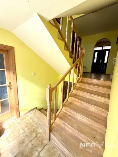 Na predaj 5-izbový dom, 110 m², Priechod