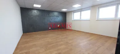 Lokale komercyjne na wynajem, Košice-Staré Mesto · €11