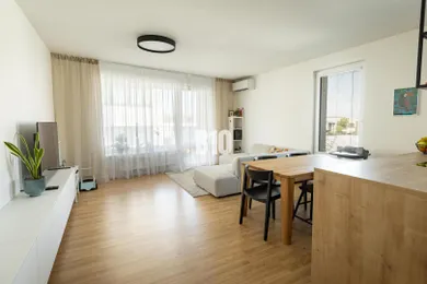 Na predaj 3-izbový byt, 87 m², Bratislava-Záhorská Bystrica