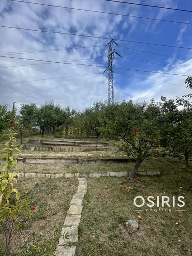 Na predaj pozemok, 400 m², Liptovský Mikuláš, -