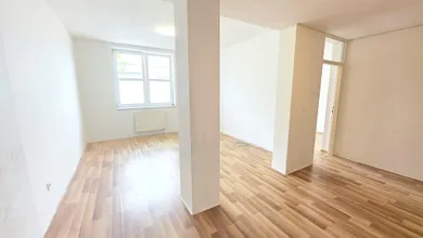 Na prenájom 2-izbový byt, 65 m², Žilina, Bytčická