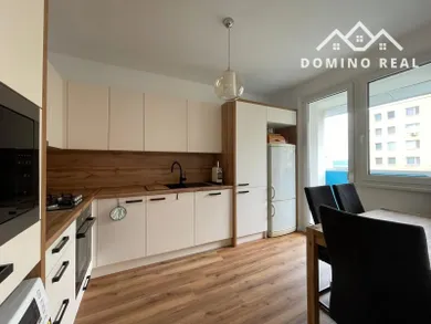Mieszkania na wynajem, 3-pokojowe, Bratislava-Karlova Ves · €800