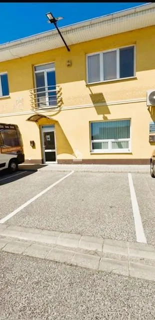 Commercial Properties for rent in Dunajská Streda · €900