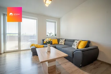 Na prenájom 2-izbový byt, 45 m², Sereď, Cukrovarská