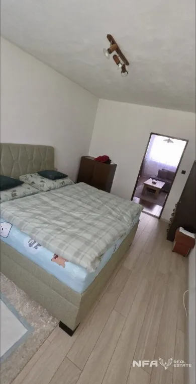 Na predaj 2-izbový byt, 64 m², Kremnica
