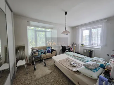 Na predaj 3-izbový byt, 77 m², Trnava, Ulica Hospodárska