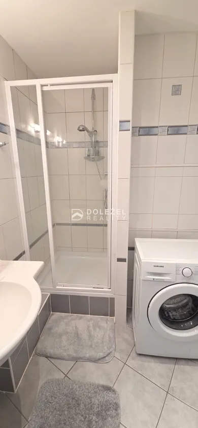 Na predaj 4-izbový byt, 90 m², Košice-Sídlisko KVP, Janigova