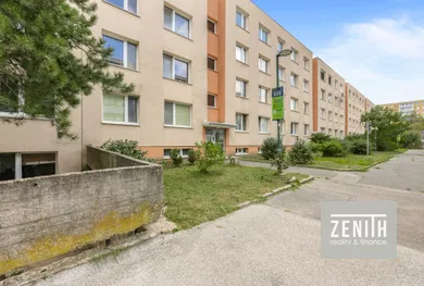 Mieszkania na sprzedaż, 4-pokojowe, Bratislava-Karlova Ves · €285 000