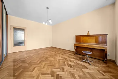 Na predaj 3-izbový byt, 103 m², Bratislava-Staré Mesto, Benediktiho