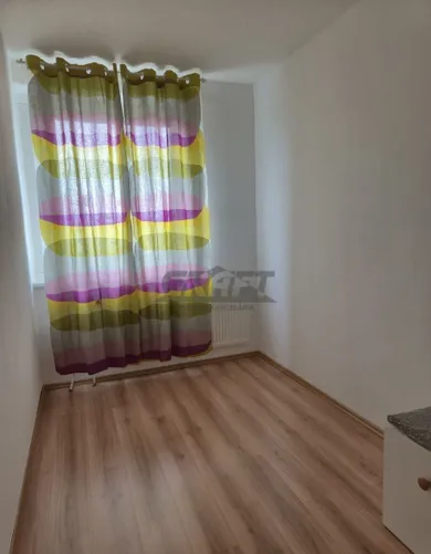 Na prenájom 3-izbový byt, 68 m², Bratislava-Petržalka, Gessayova