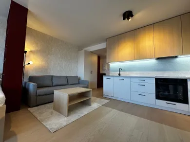 Na prenájom 1-izbový byt, 41 m², Trnava, Ulica gen. Goliána