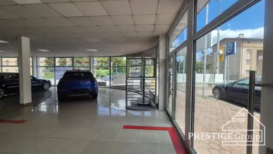 Lokale komercyjne na wynajem, Trenčín · €2200